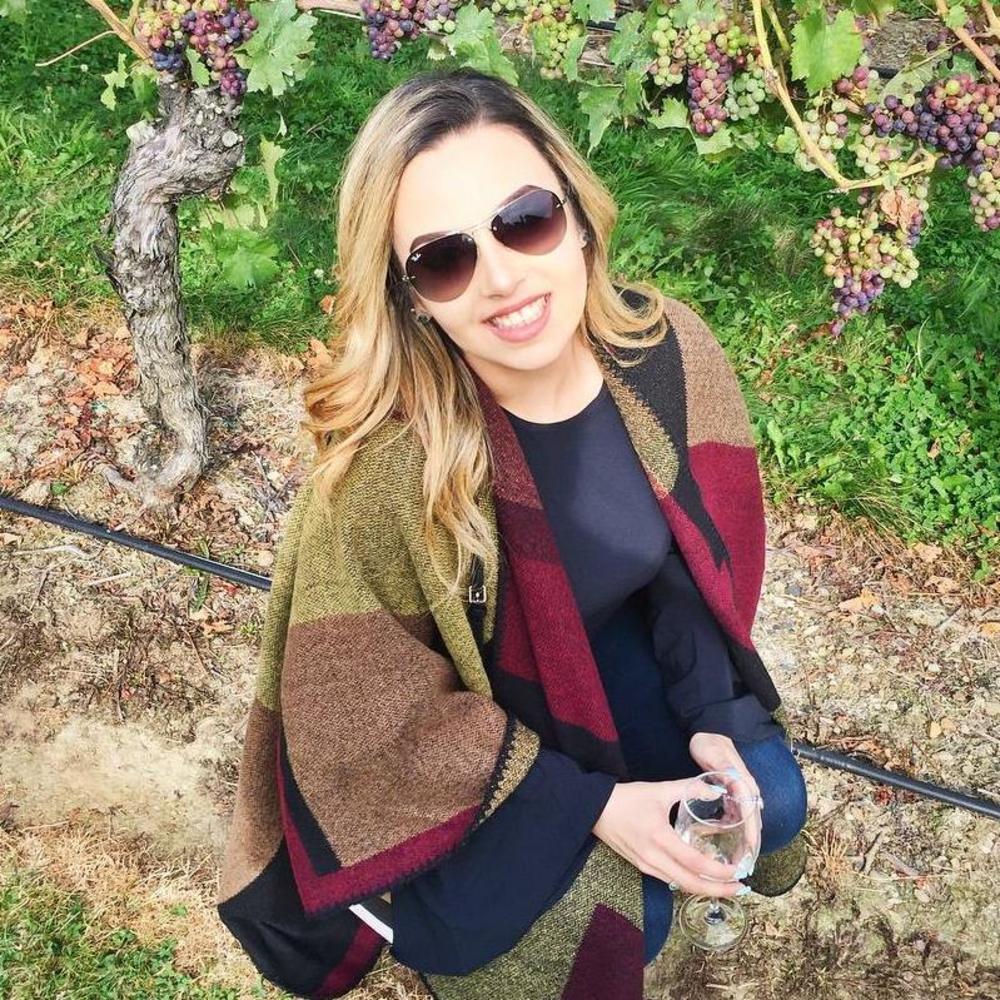 Meet your Posher, Yuliana